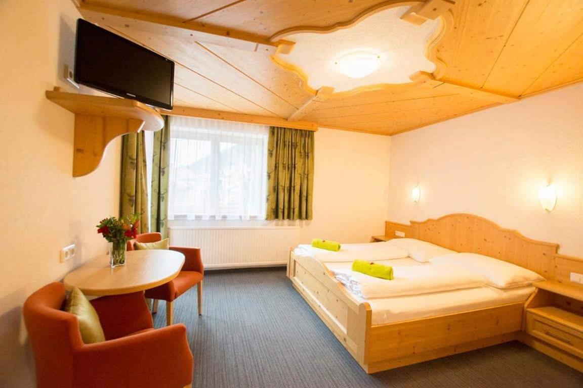 Hotel Haus Alblitt à Kappl  Extérieur photo