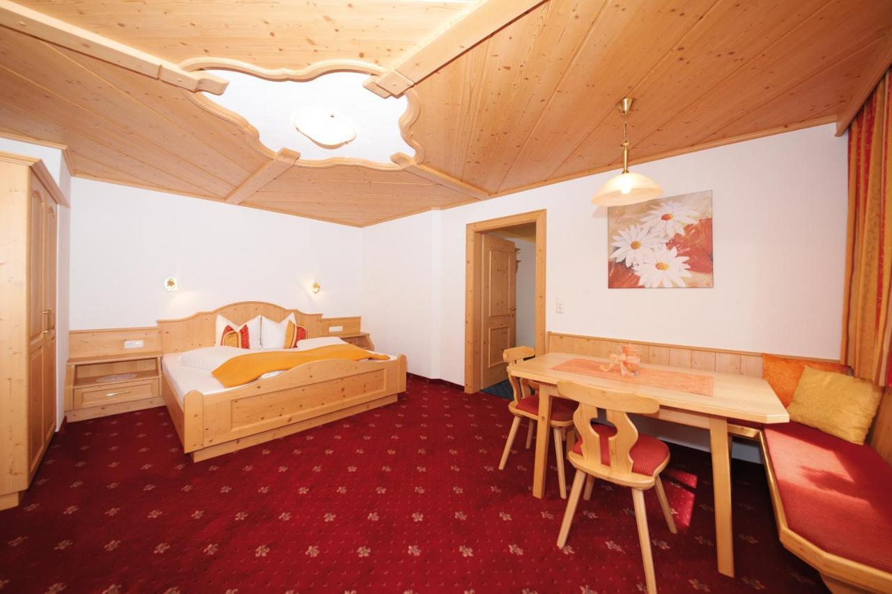 Hotel Haus Alblitt à Kappl  Extérieur photo