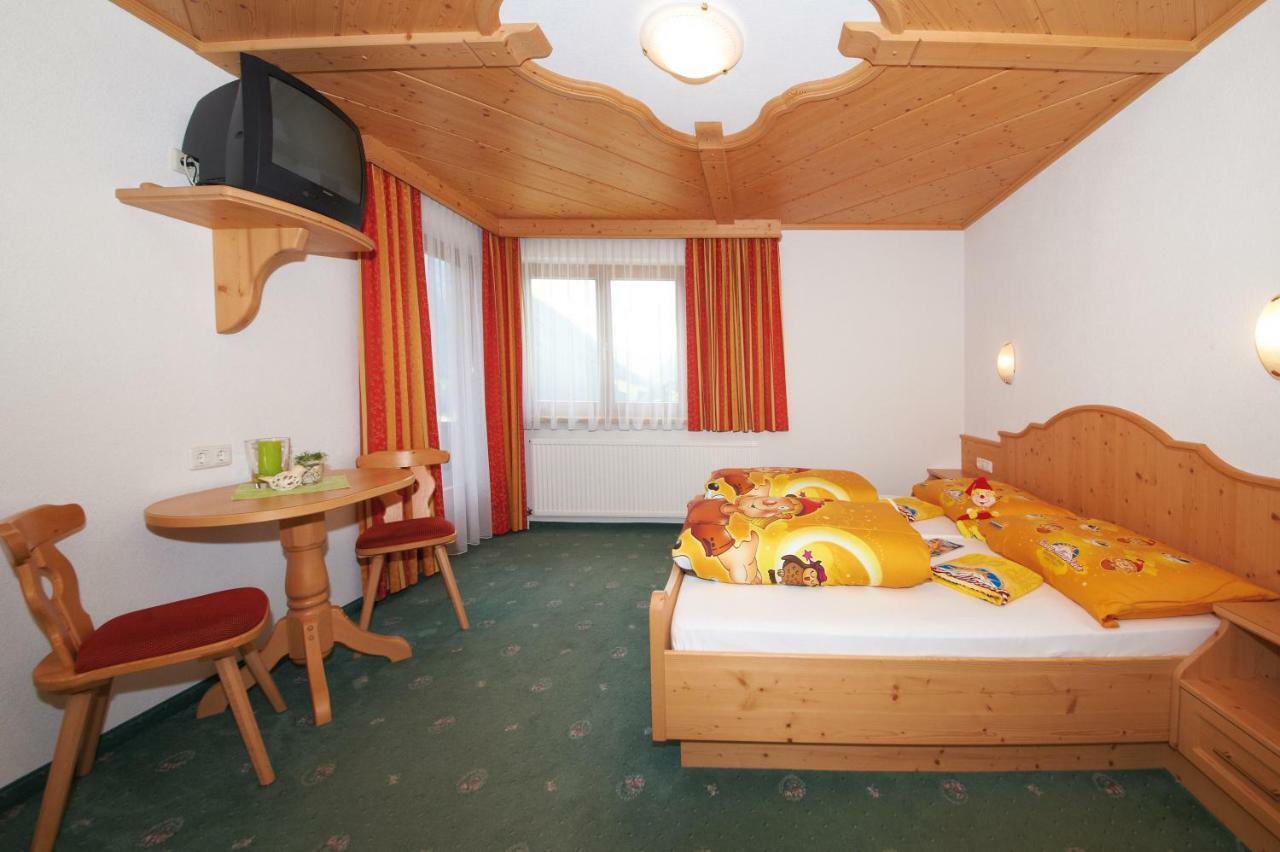 Hotel Haus Alblitt à Kappl  Extérieur photo